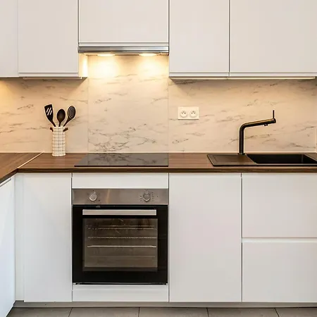 Hakuna Matata - A 5 Min Serris